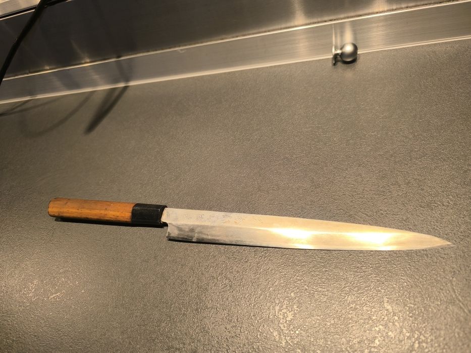 Yanagiba stal węglowa