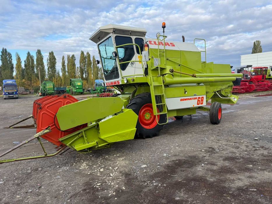 Комбайн Claas Dominator 68