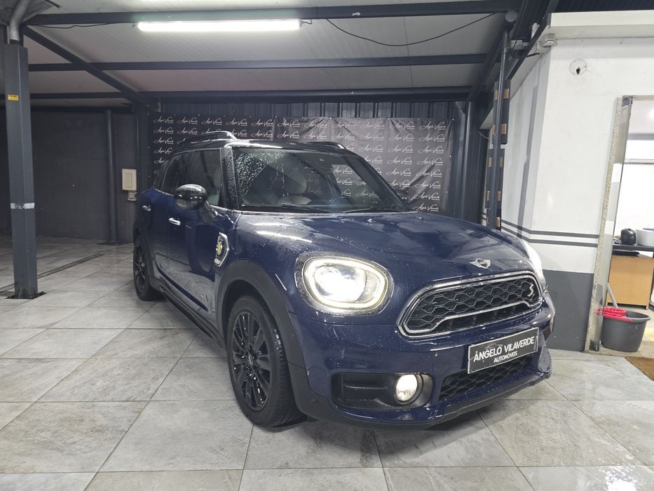 Mini comtryman híbrido plug i