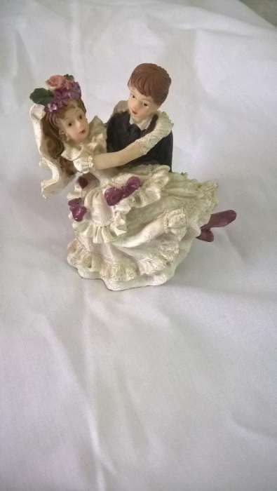 Noivos em louça (portes incluídos em correio verde)