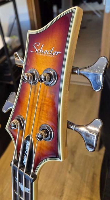 Gitara basowa Schecter Omen Extreme 4 VSB