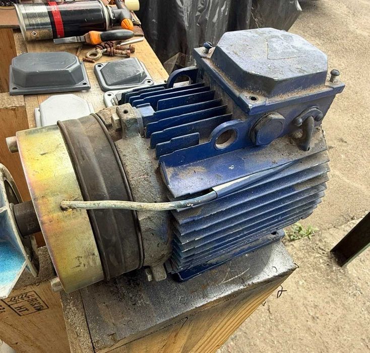 Электродвигатель АИР