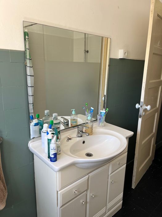 Quarto na Av de Roma