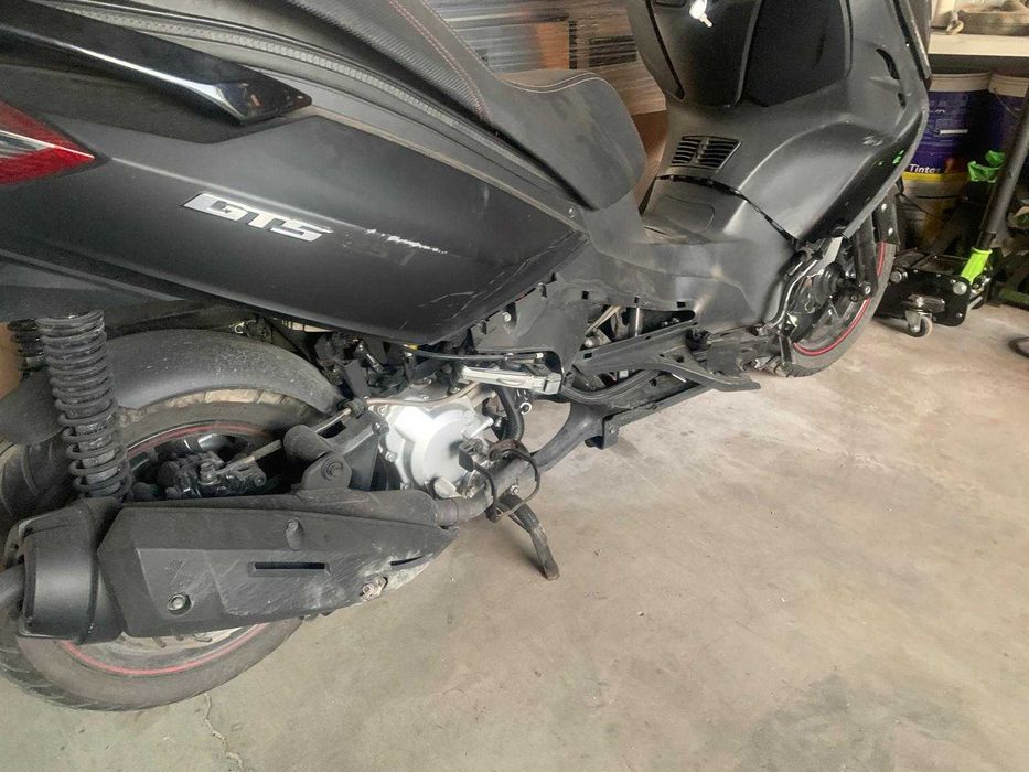 SYM GTS 125i Sport 2017 – Baixa quilometragem – Para reparar