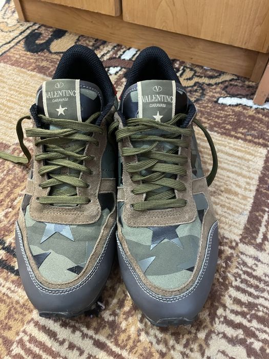 Кросівки чол. Valentino Garavani Rock/42