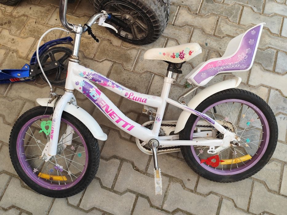 Дитячий велосипед для дівчинки