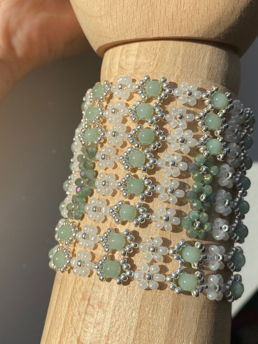 srebrna bransoletka z kryształkami