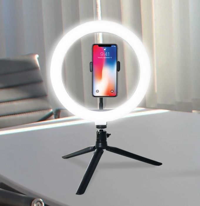 Настільний штатив з LED лампою для телефону.