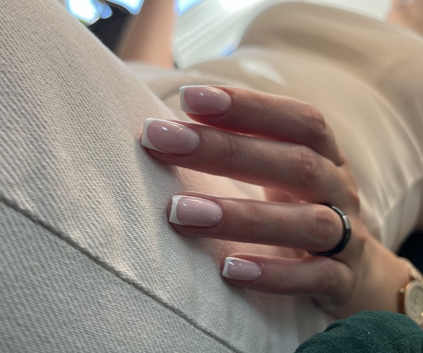 Манікюр, педікюр Буча