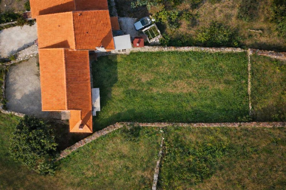 Casa em Pedra com Terreno | Projeto de Reabilitação | Ramirão – Casal Vasco