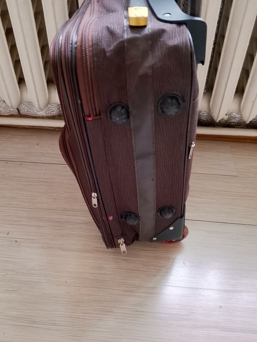 Сумка дорожная-чемодан на колесах(бескаркасный)..