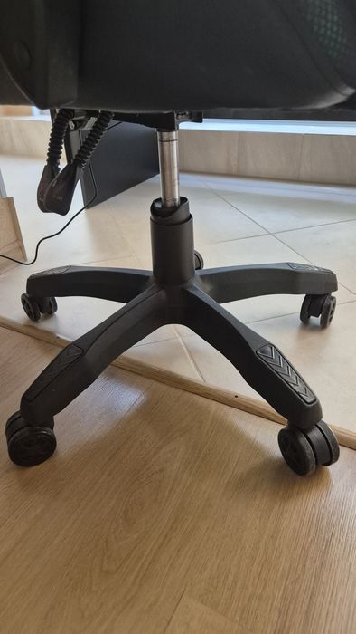 Игровое кресло , взрослое