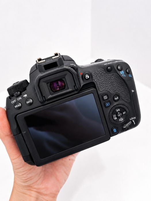 Canon EOS 77D Body | komplet | pudełko | bardzo dobry stan