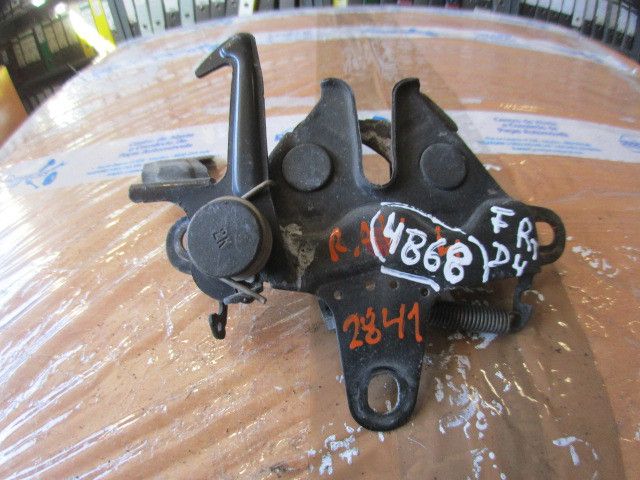 Fechadura / fecho capot TOYOTA RAV4 II (_A2_)