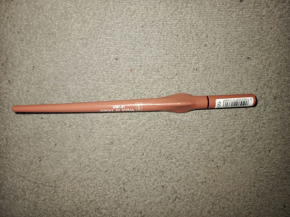 Konturówka do ust w pisaku trwała Wibo wand of death lip liner