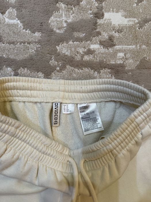 Штани джогери молочні Xs H&M
