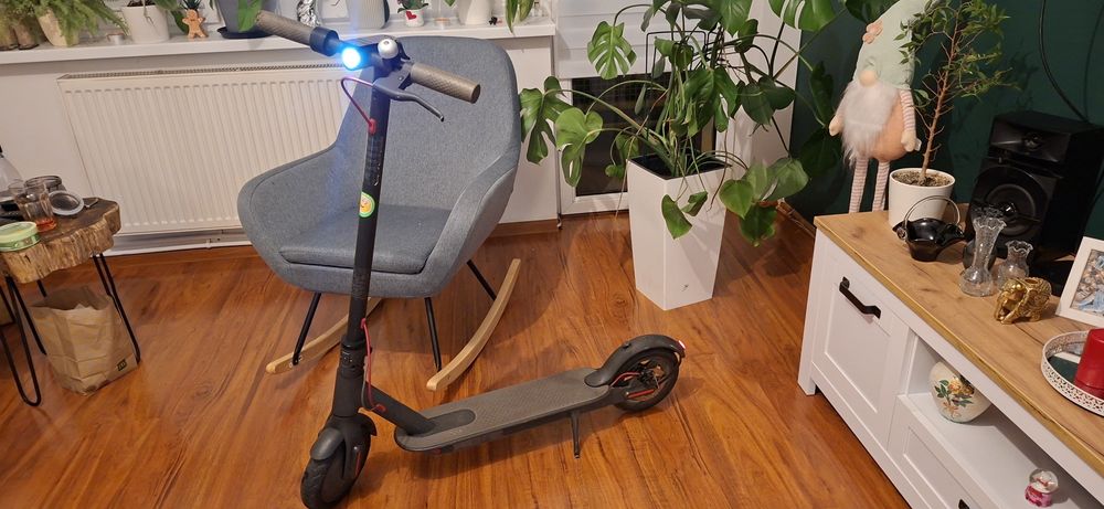 Hulajnoga elektryczna Xiaomi M365