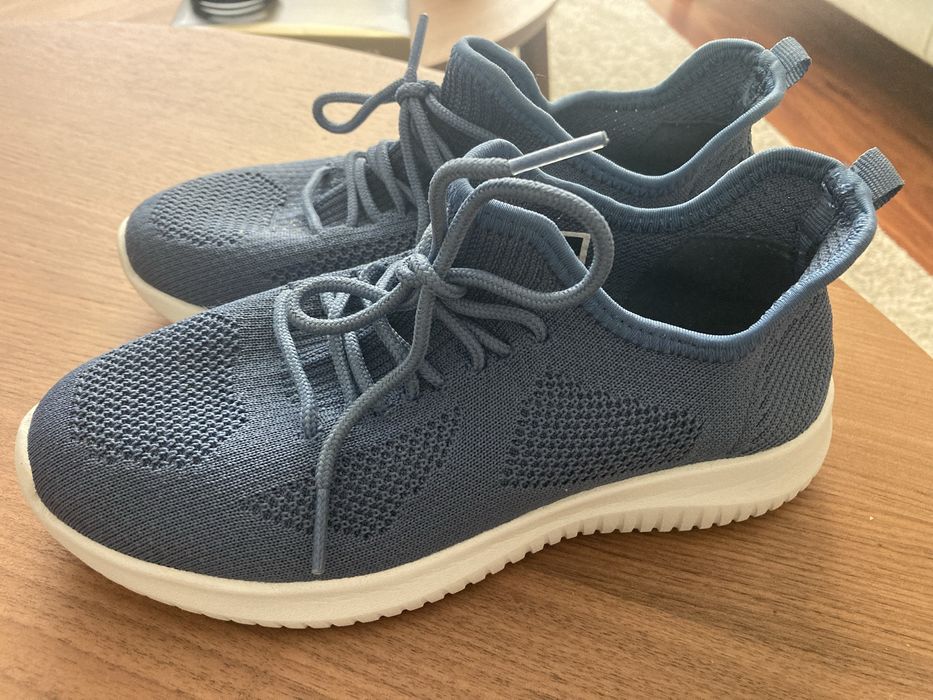 Dziewczece buty sportowe roz 34