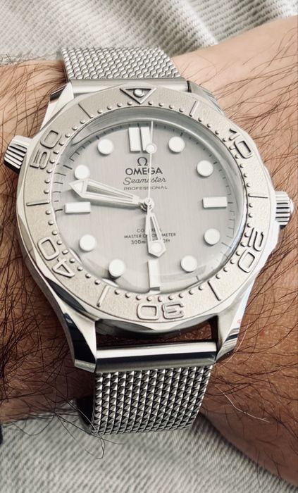 Omega Seamaster Diver 300 M 42 Grey Milanese – 210.32.42.20.06.002