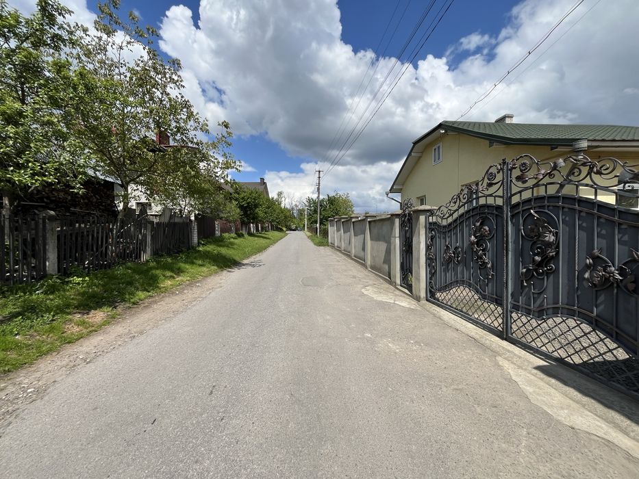 Продається будинок 173м Угринів.  Газ.  Світло.  Колодязь . Центр.  Пошта Цнап
