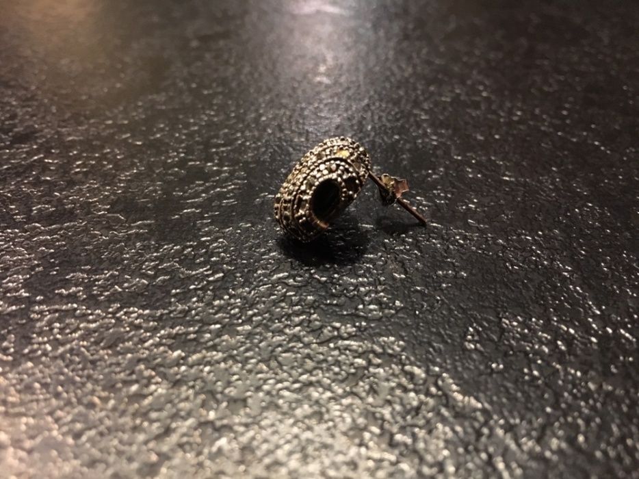 Kolczyk Yes kamień Onyks styl retro