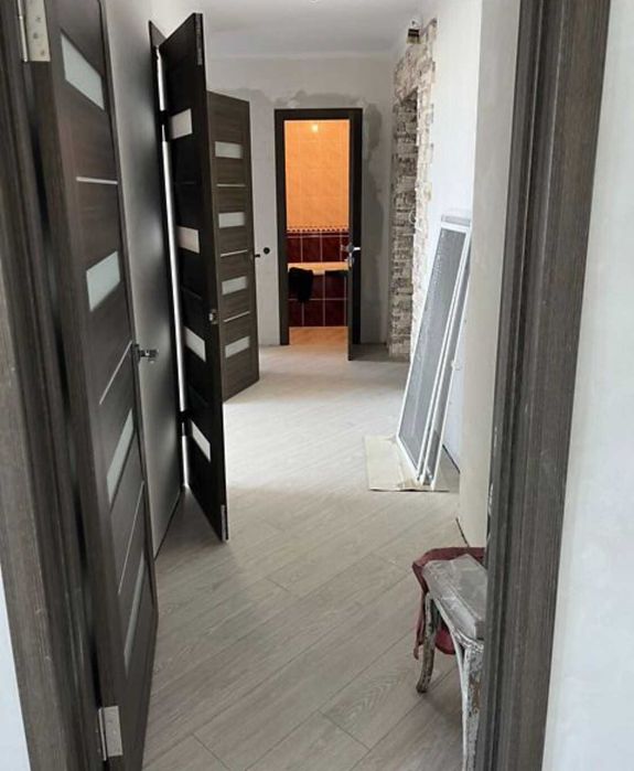 (3) Продам 2-кімнатну квартиру на Замості 1736
