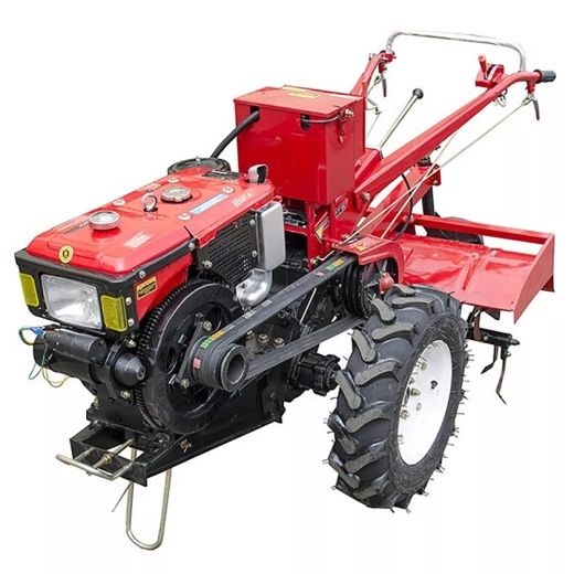 Надаю послуги з обробки землі мотоблоком.