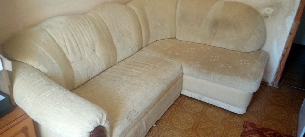 Диван угловой б/у
