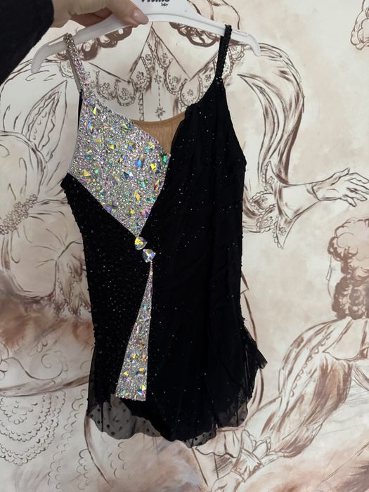 Купальник для художественной гимнастики 140-146