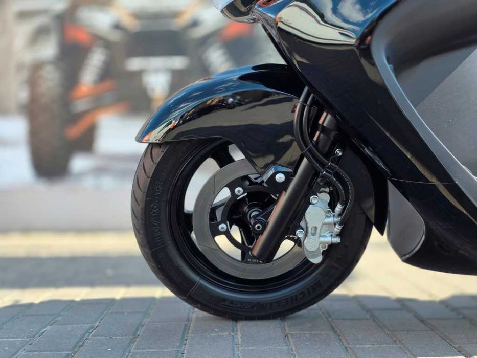 Макси скутер SUZUKI SKYWAVE 250 Сузуки скайвейв без пробега по Украине