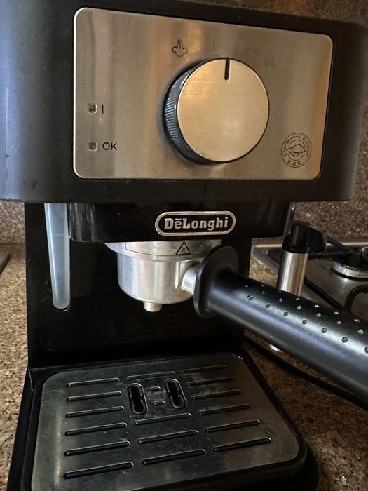 Máquina de Café Manual DeLonghi Stilosa EC260.BK - Preto