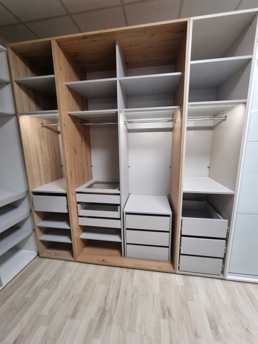 Szafy i garderoby modułowe /  Raty 0% / Krótkie terminy / Ogromny wybór
