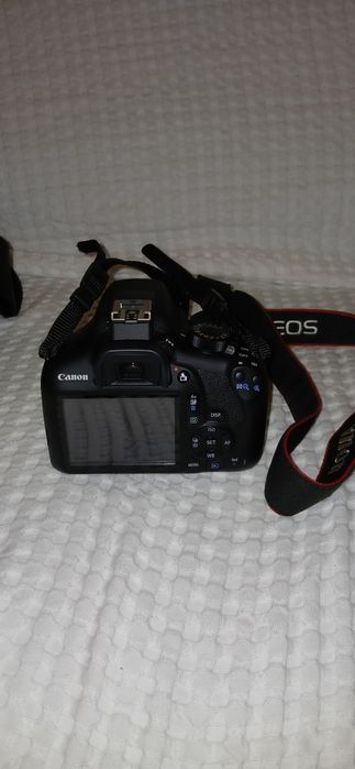 CANON EOS 1300D como nova