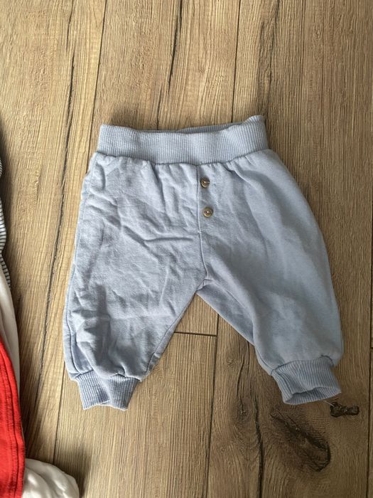 zestaw spodenek dla niemowlaka rozmiar 68