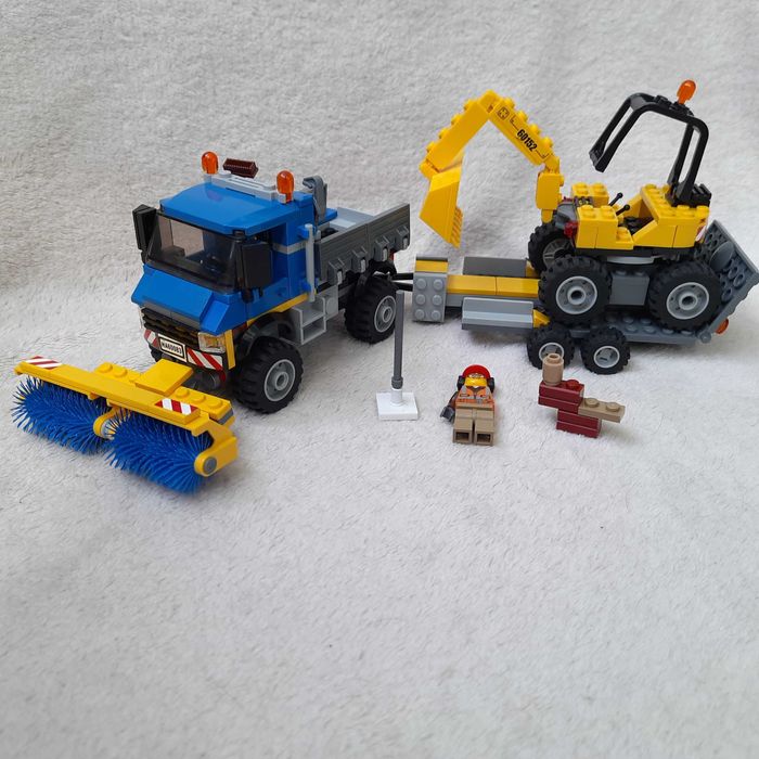 Лего 60152.LEGO City Прибиральник та екскаватор. Відсутні деякі аксесуари.