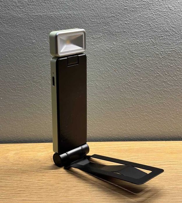 Компактний ліхтар