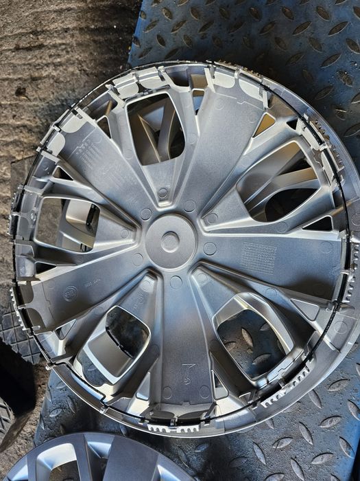 Kołpaki Nowe-Demo  Fiat Ducato-R16