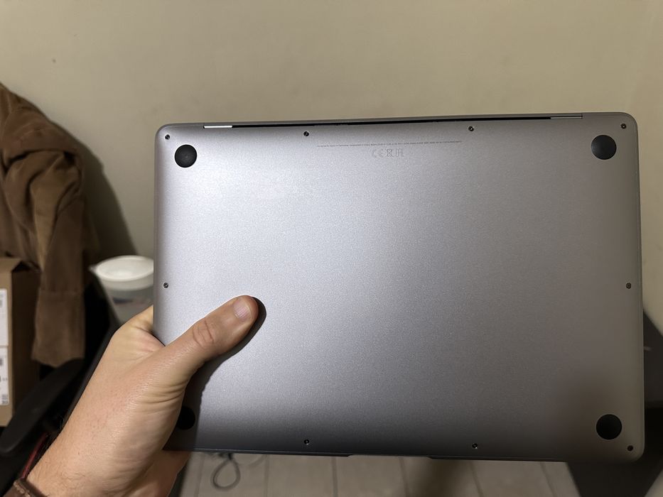 Macboon air m1 + monitor externo de 14 polegadas.