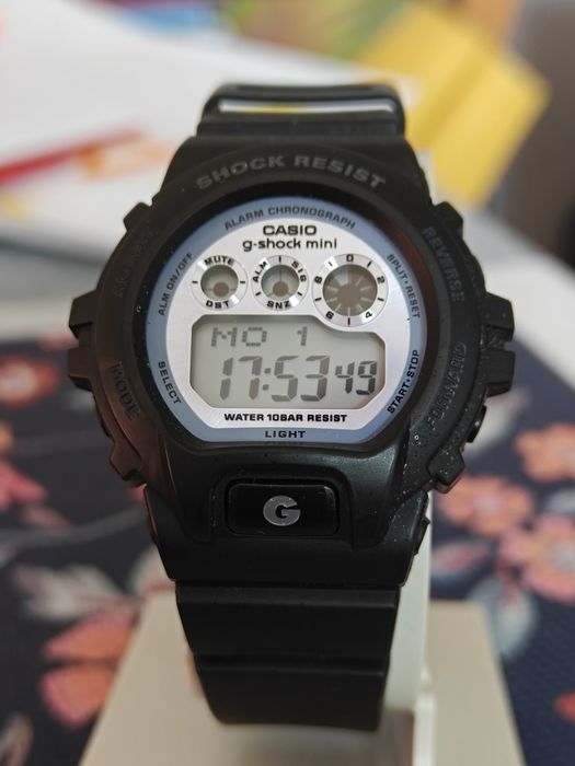 Casio G-Shock mini GMN-692