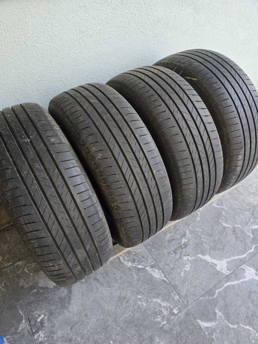 Bridgestone 235/55R19 Alenza 001