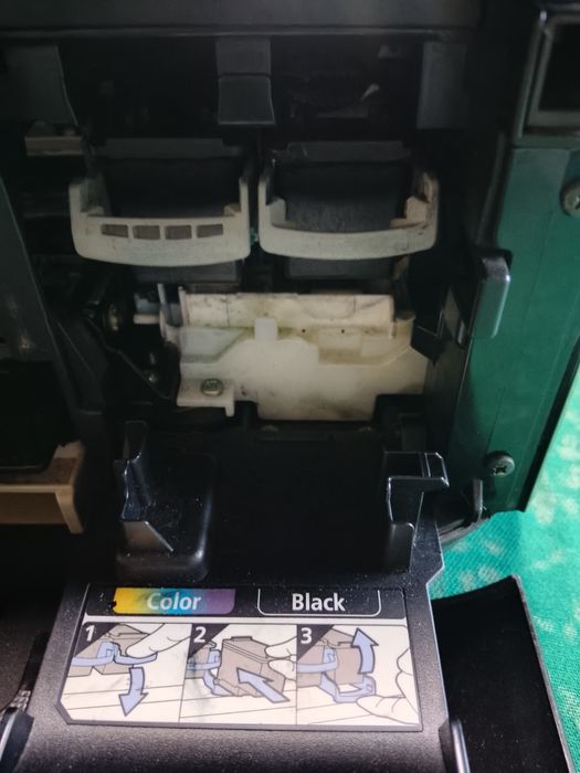 В продаже 2 принтера робочих