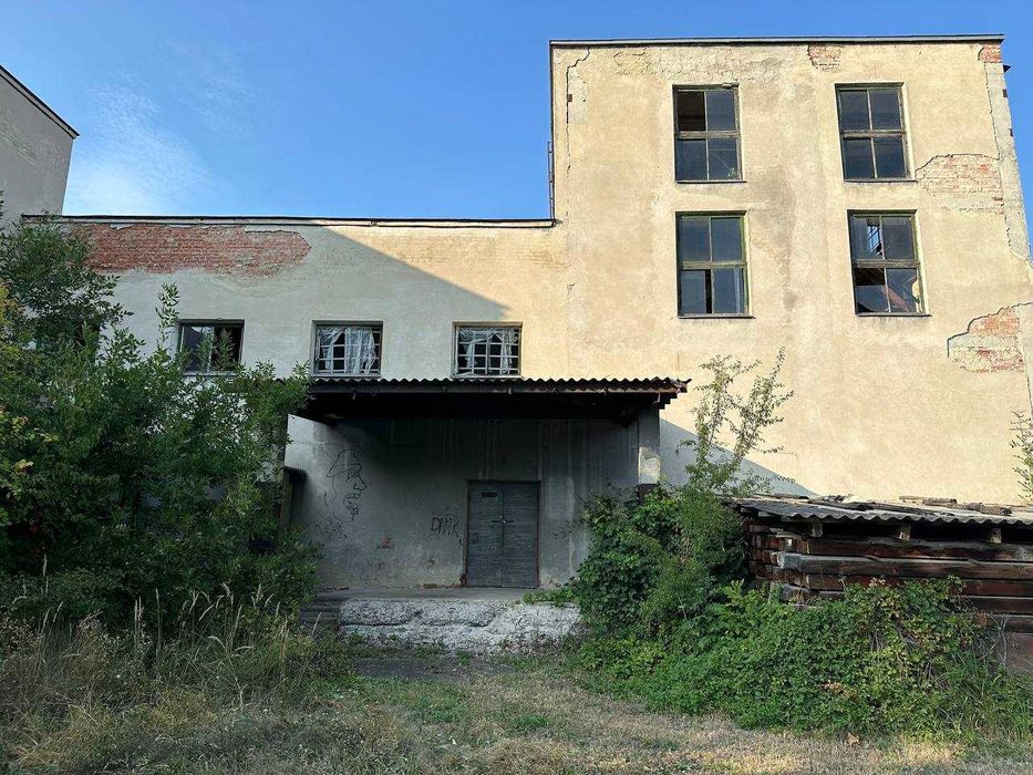 Продаж промислового обєкта с земелною дялянкою 43.1 сот