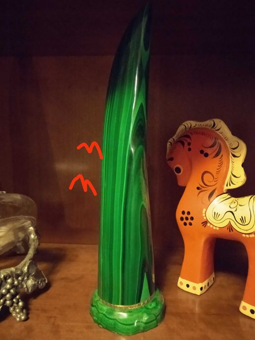 Magnífica peça em malaquite 3,290 kg