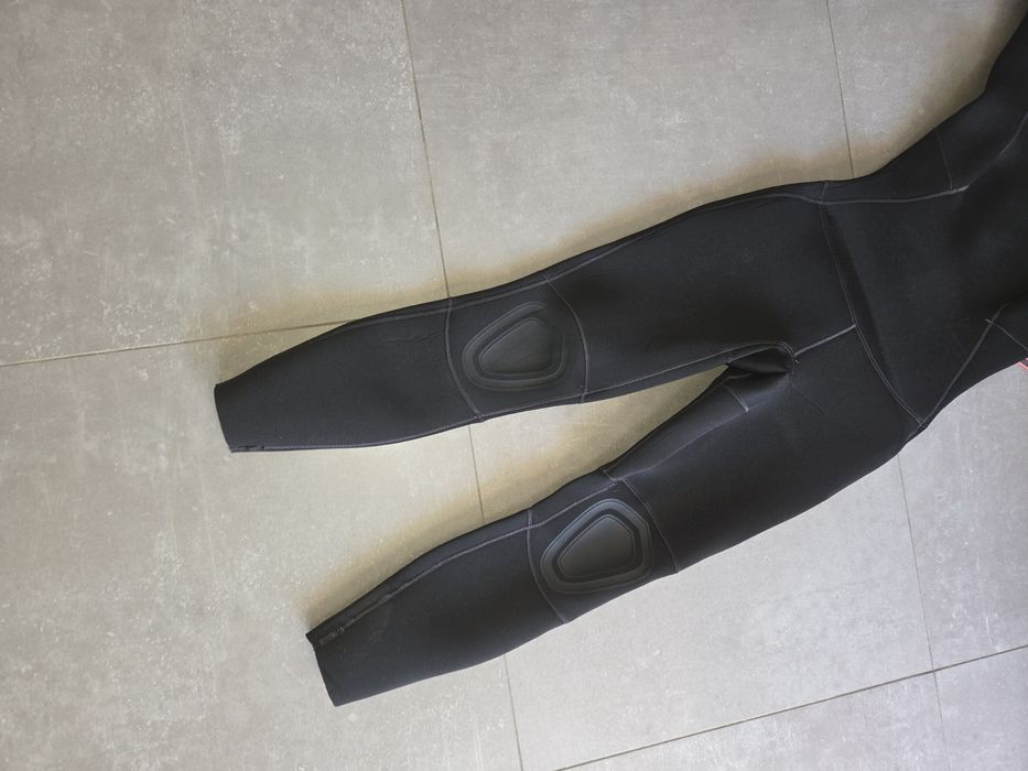 Fato de Surf Olaian 4/3mm (M/F) – Como Novo!