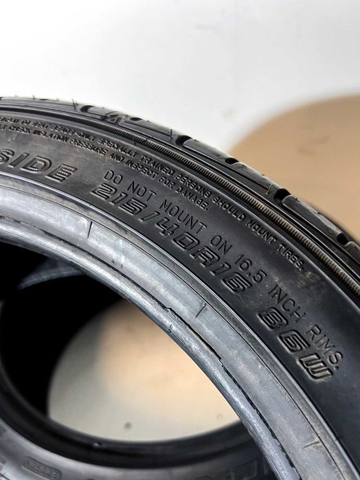 Pneus Falken Ziex ZE914 - 215/40/16 - Como NOVOS