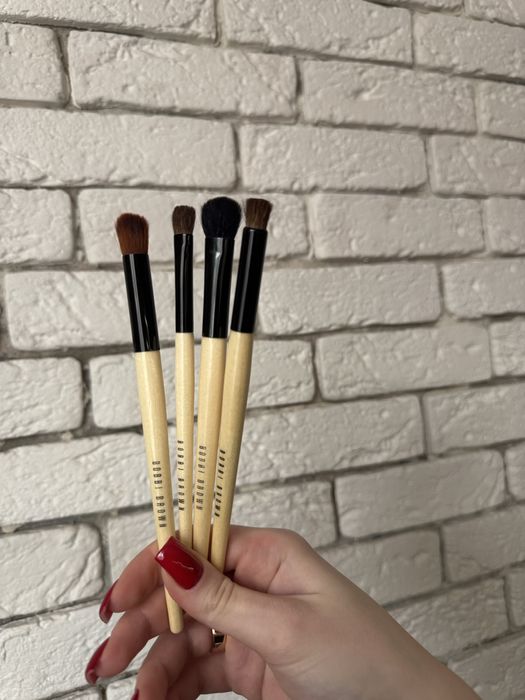 Пензли , кісті для макіяжу від bobbi brown
