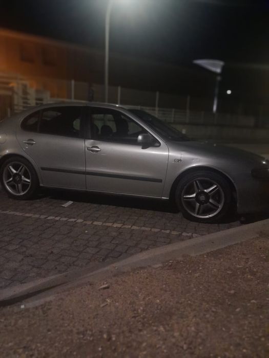 Seat Leon 1m                                .