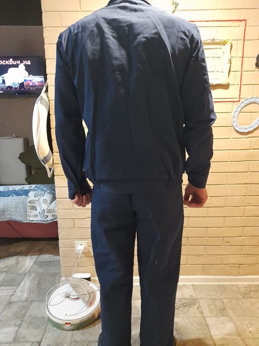 Спецодежда мужская нова.