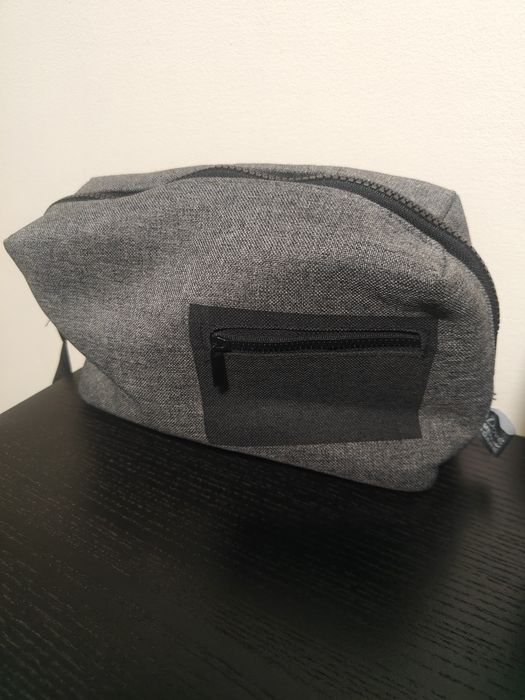 bolsas de viagem necessaire novas
