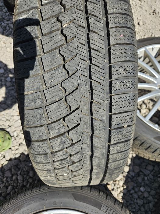 Koła felgi opony alfa romeo 215/45 r.17